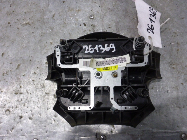 Подушка безопасности в рулевое колесо