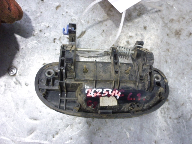 Ручка двери задней наружная левая