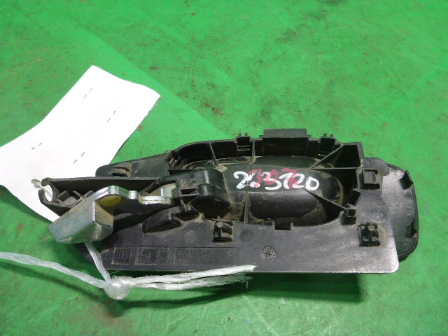 Ручка двери задней внутренняя правая