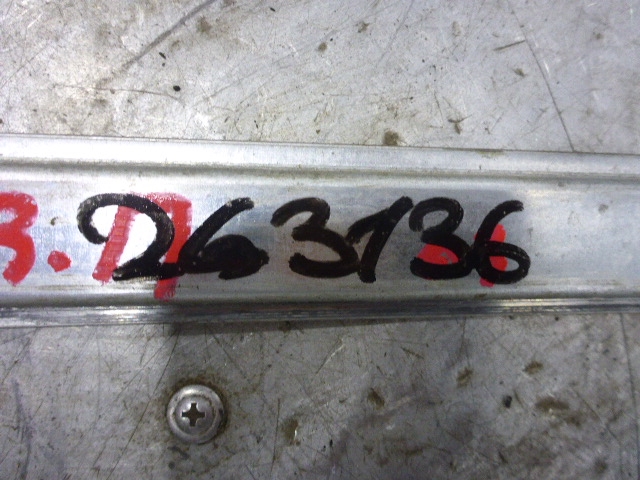 Стеклоподъемник электр. передний правый