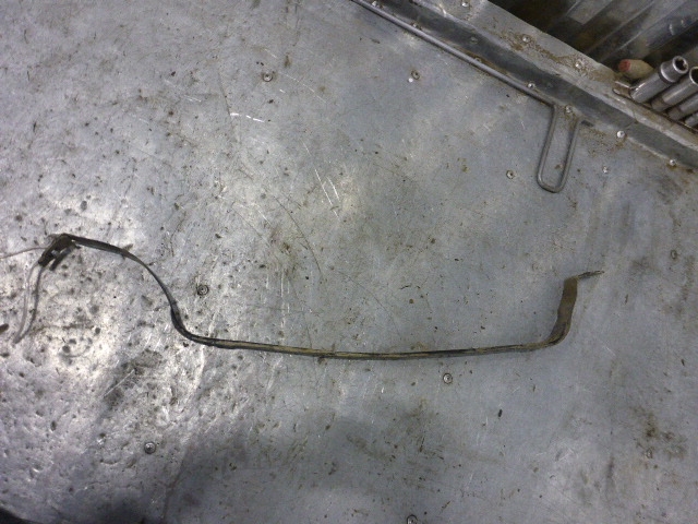 Лента крепления бензобака