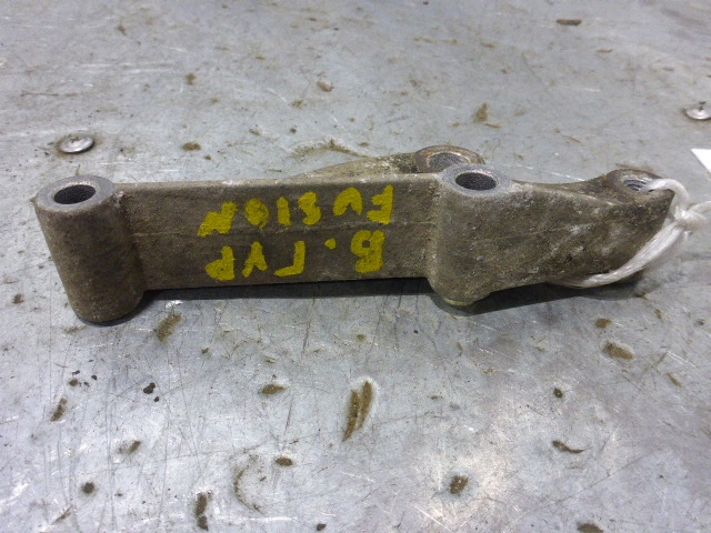 Кронштейн генератора