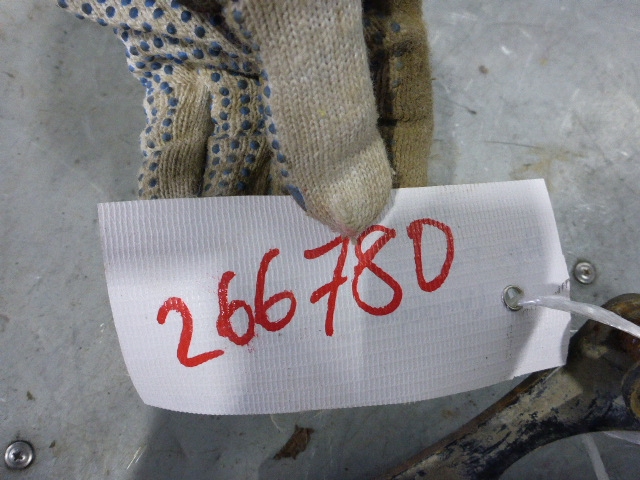 Кронштейн (сопут. товар)