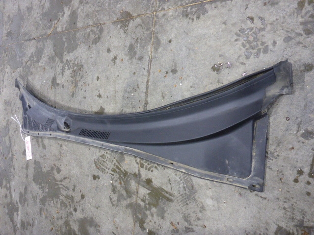 Решетка стеклоочистителей (Жабо)