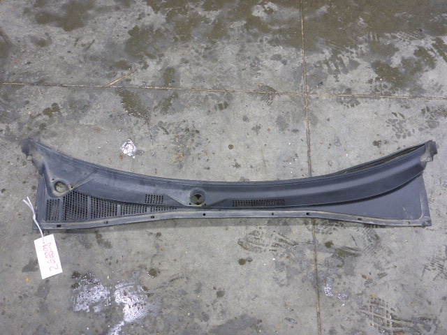 Решетка стеклоочистителей (Жабо)