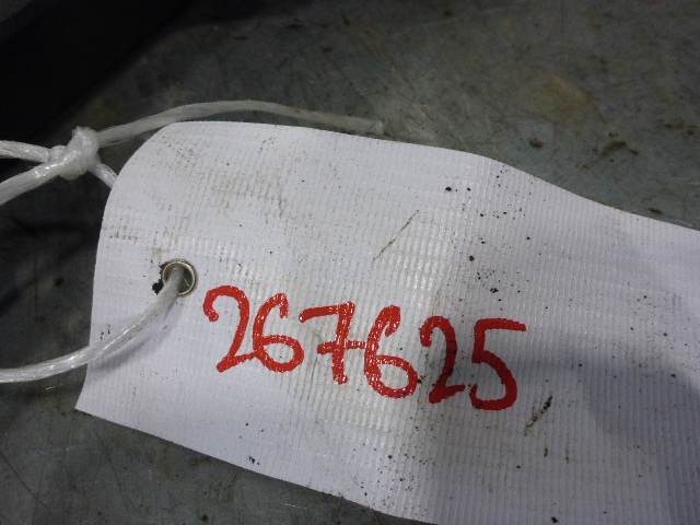 Кронштейн переднего бампера левый