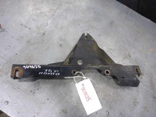 Кронштейн переднего бампера левый