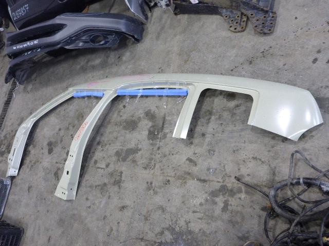 Кузовной элемент