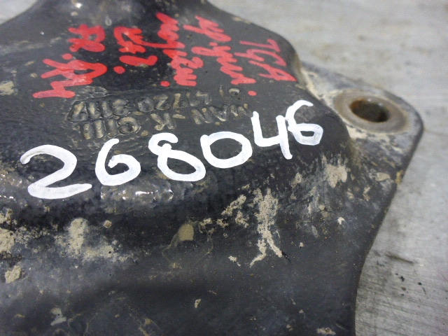 Кронштейн рабочего цилиндра подъема кабины