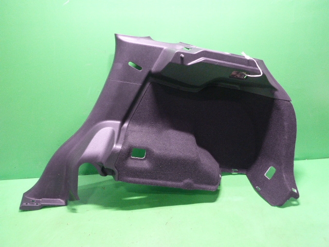 Обшивка багажника