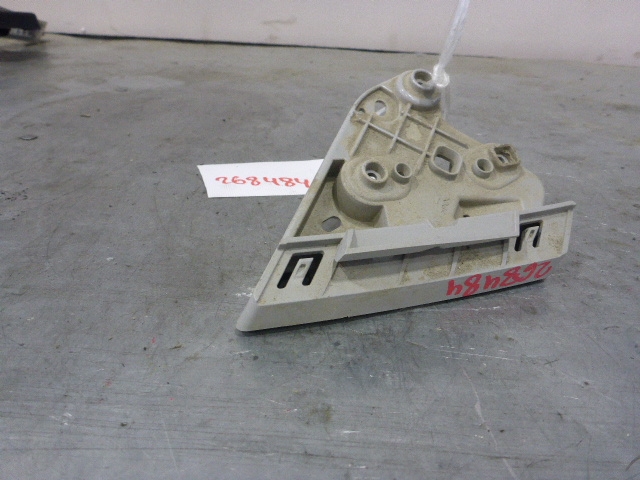 Кронштейн переднего бампера левый