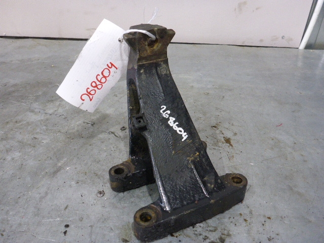 Кронштейн двигателя левый