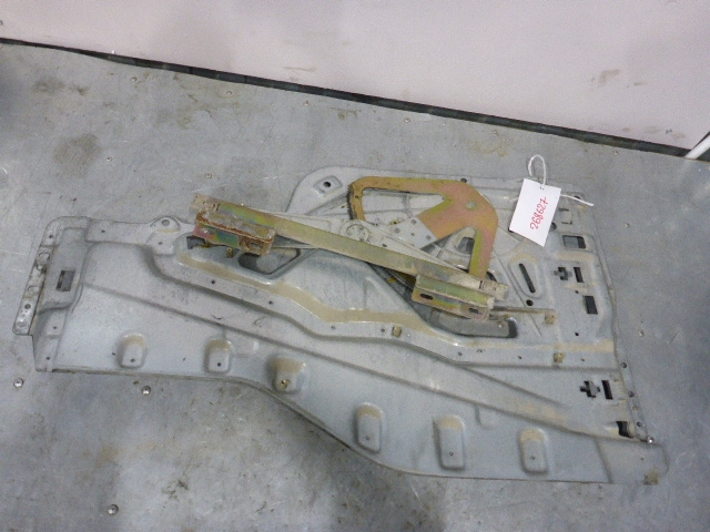 Стеклоподъемник электр. передний правый