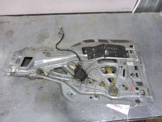 Стеклоподъемник электр. передний правый