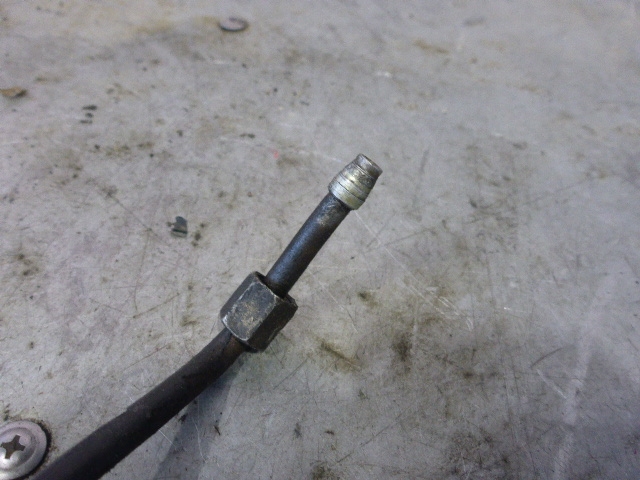 Трубка топливная