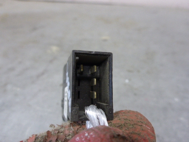 Кнопка обогрева сидений