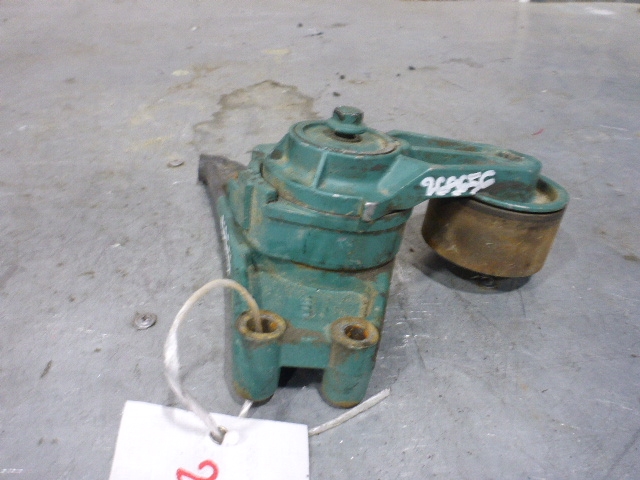 Ролик-натяжитель