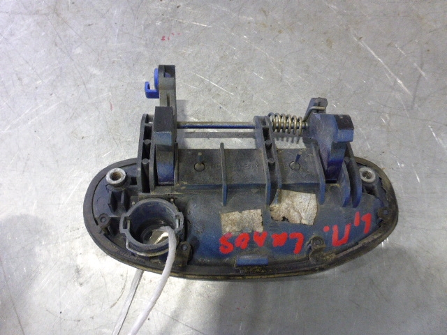 Ручка двери передней наружная левая