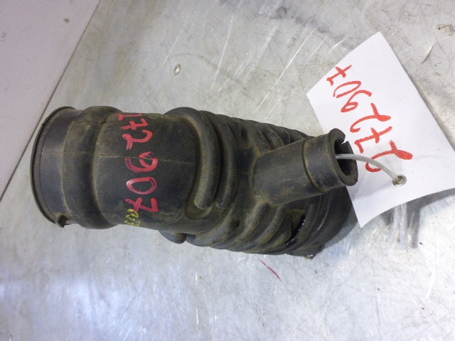 Патрубок воздушного фильтра