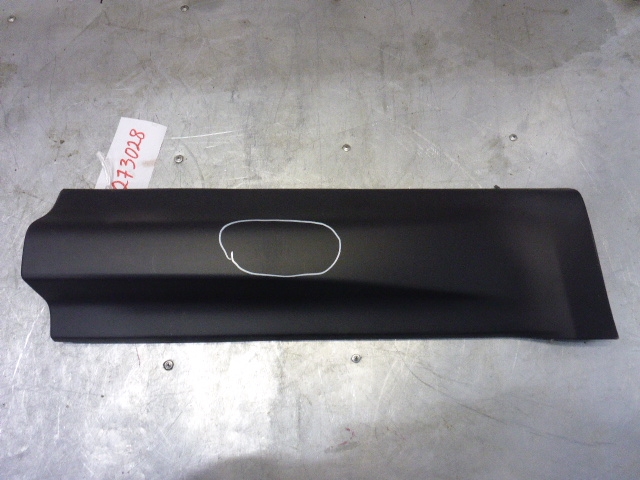 Накладка двери задней правой