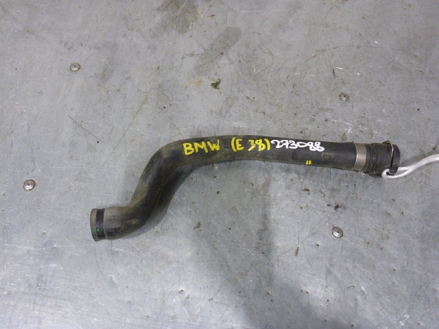 Шланг системы охлаждения