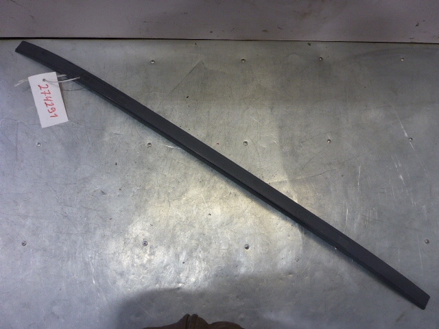 Молдинг крыши левый