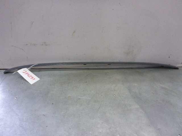 Молдинг крыши левый