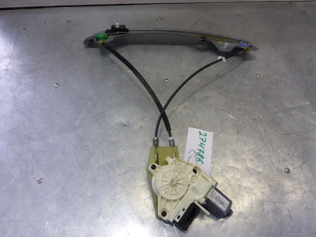 Стеклоподъемник электр. задний левый