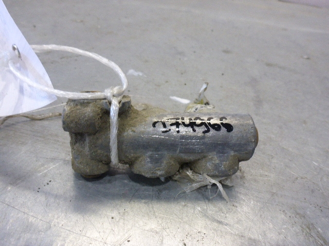 Регулятор давления тормозной системы