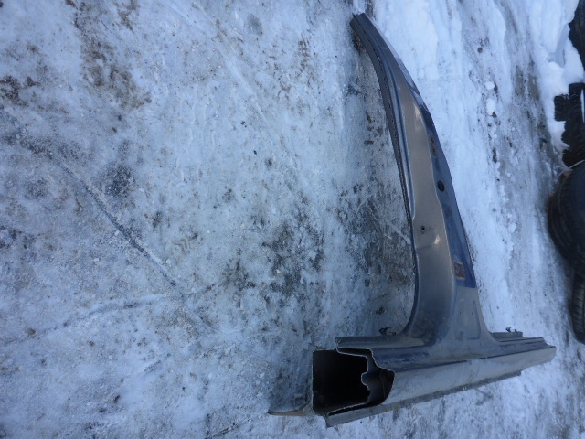 Порог со стойкой правый