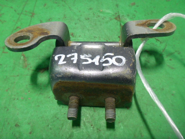 Петля двери задней правой верхняя