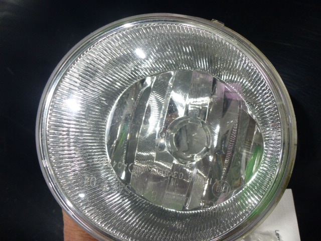 Фара противотуманная правая