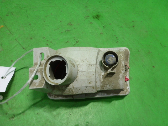 Фонарь задний в бампер правый