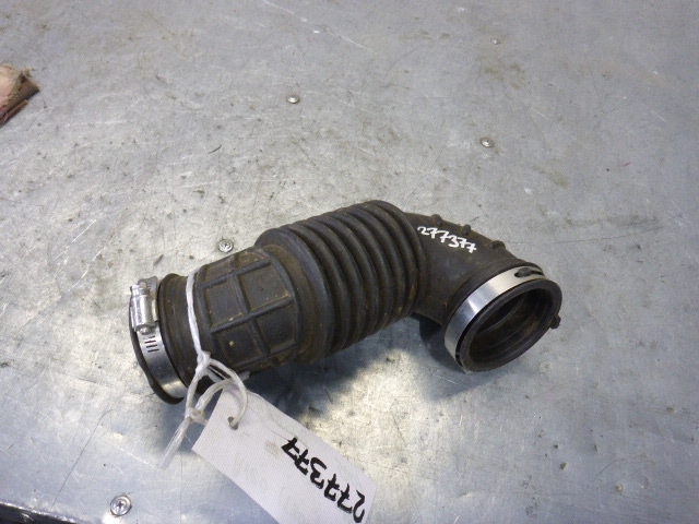 Патрубок воздушного фильтра