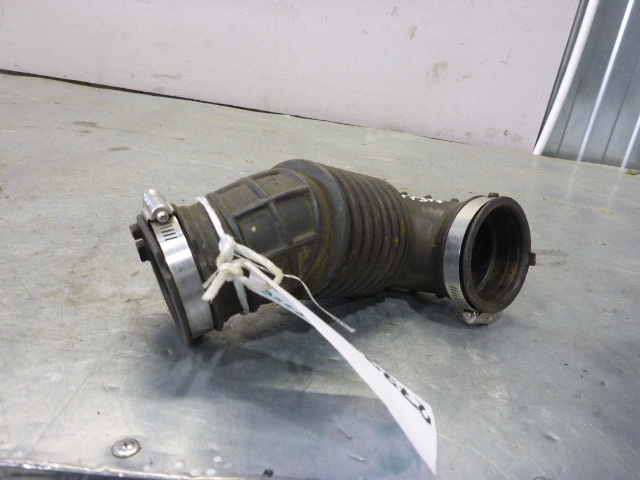 Патрубок воздушного фильтра