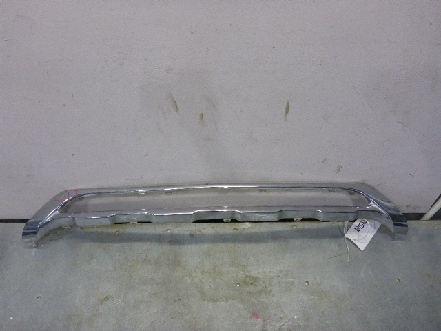 Накладка переднего бампера