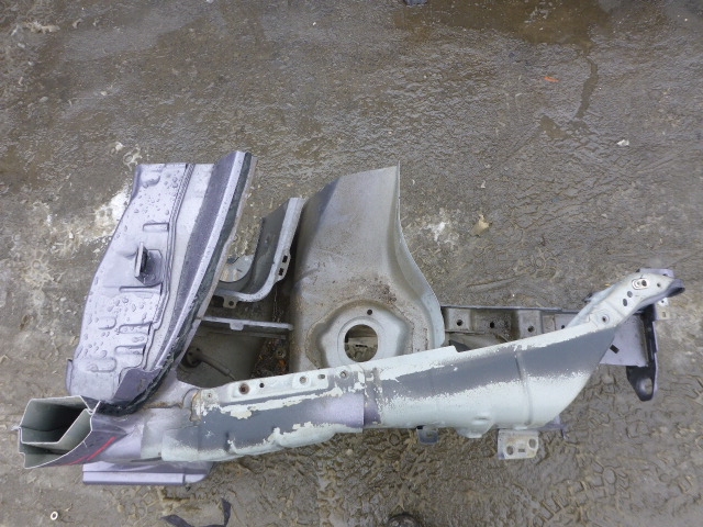 Лонжерон передний правый