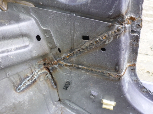 Лонжерон передний правый