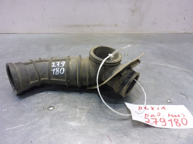 Патрубок воздушного фильтра