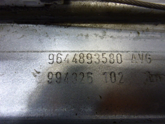 Стеклоподъемник электр. передний левый