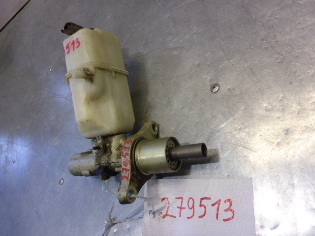 Цилиндр тормозной главный