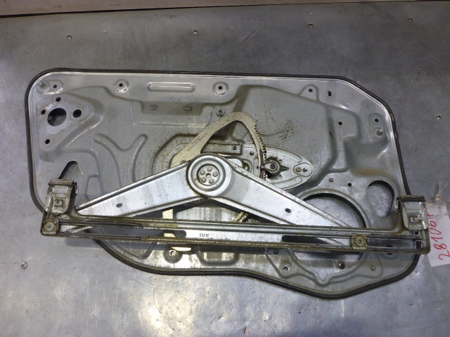 Стеклоподъемник электр. передний правый