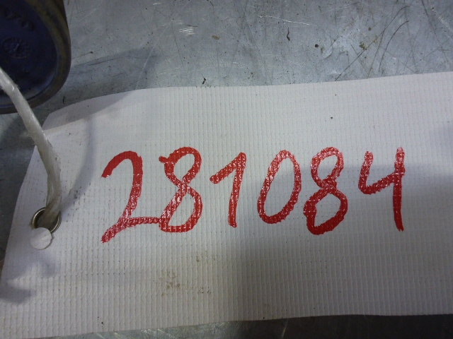 Горловина бачка омывателя