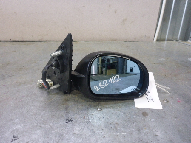 Зеркало правое электрическое