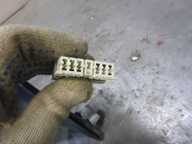 Зеркало правое электрическое