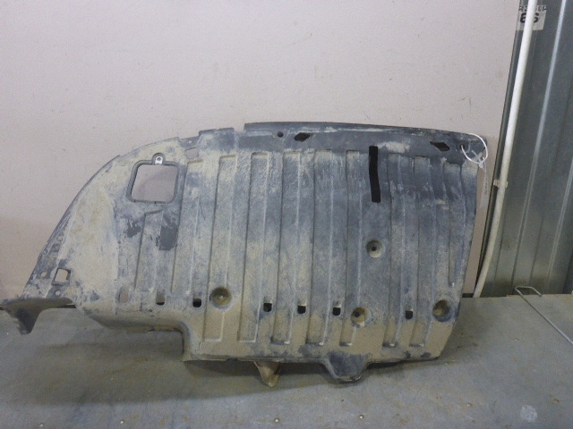 Защита антигравийная правая