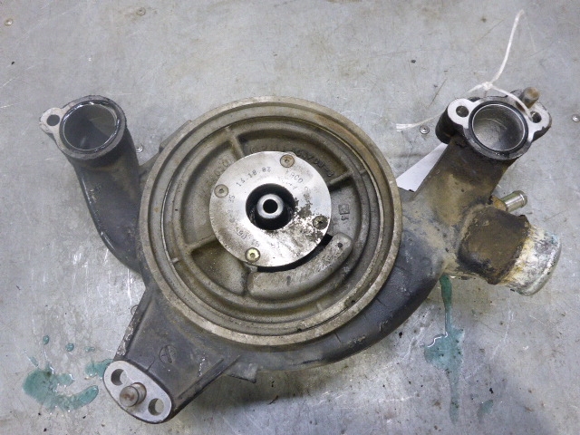 Насос водяной (помпа)