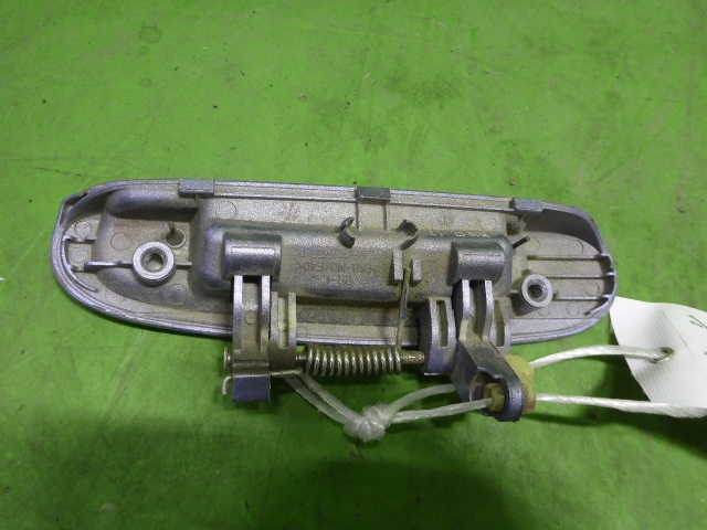 Ручка двери задней наружная левая