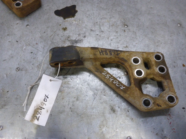 Кронштейн двигателя правый