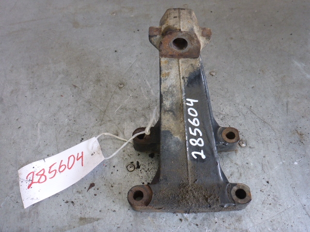 Кронштейн двигателя правый